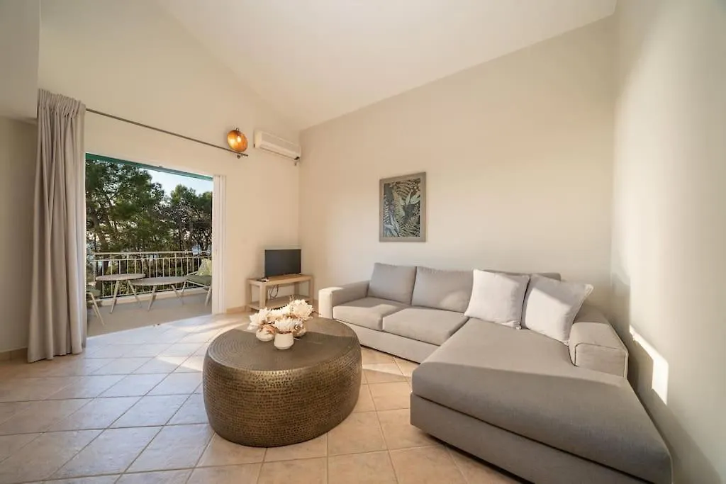 Seashell Luxury Residence - Apartment 2 Lixouri