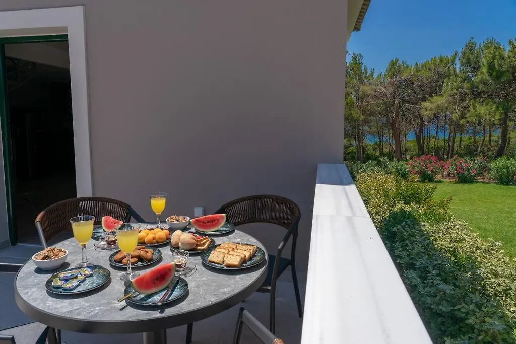 Seashell Luxury Residence - Apartment 2 Lixouri
